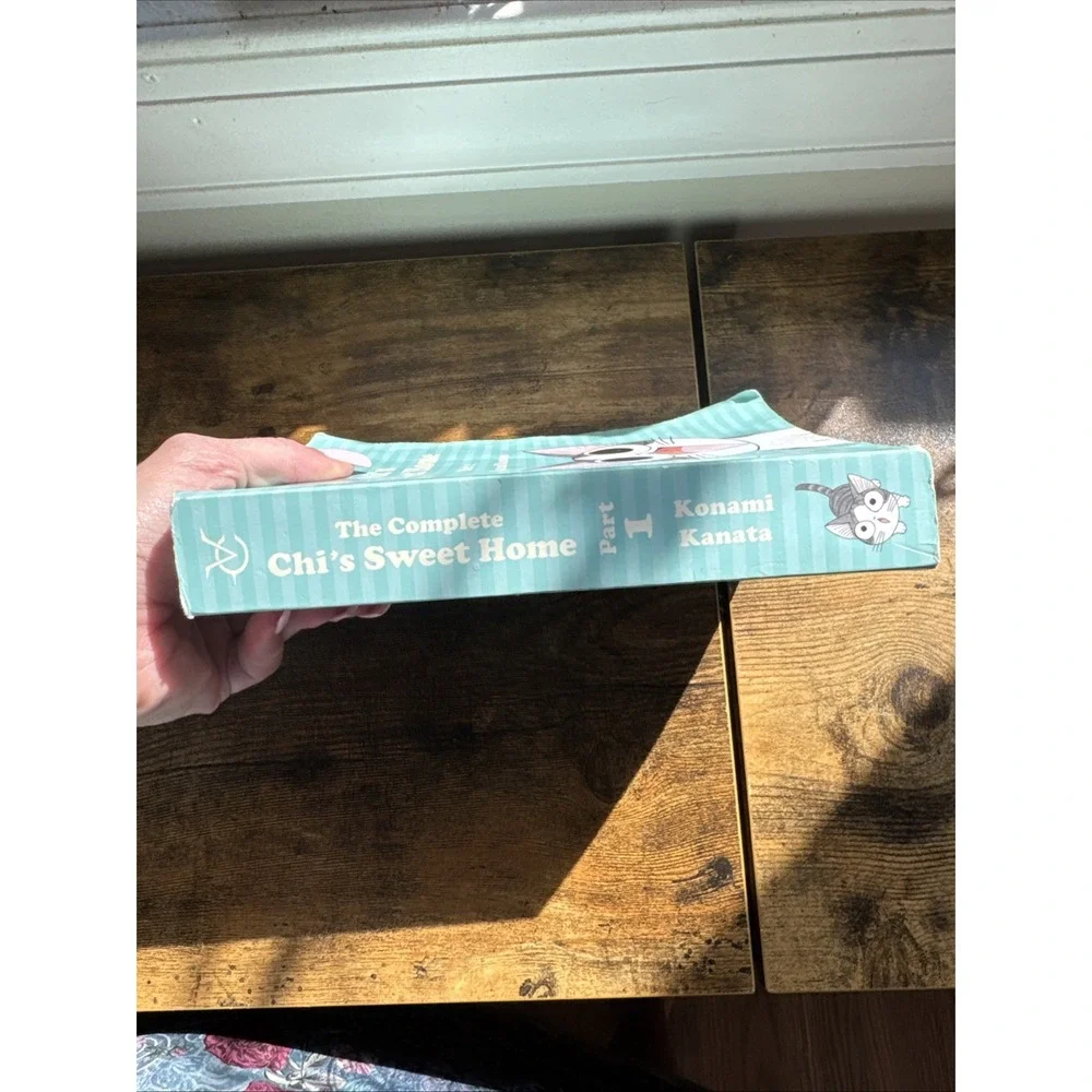 The Complete Chi's Sweet Home 1 Paperback‎ Book